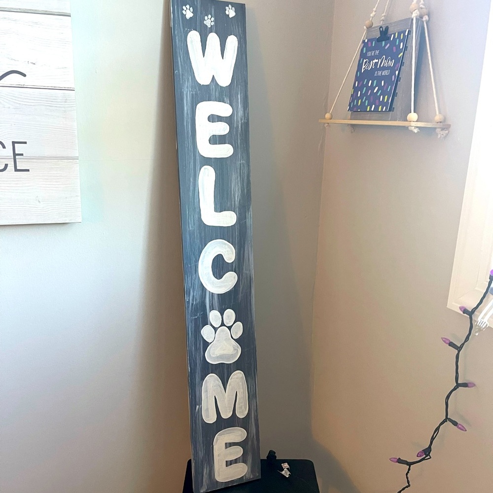 Welcome sign